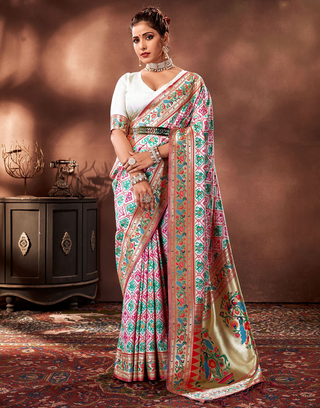 White Silk Weaving Banarasi Saree With Tassel | Leemboodi