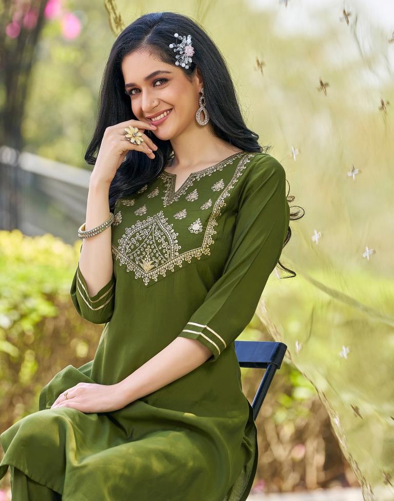 Green Silk Printed Kurta Set With Dupatta