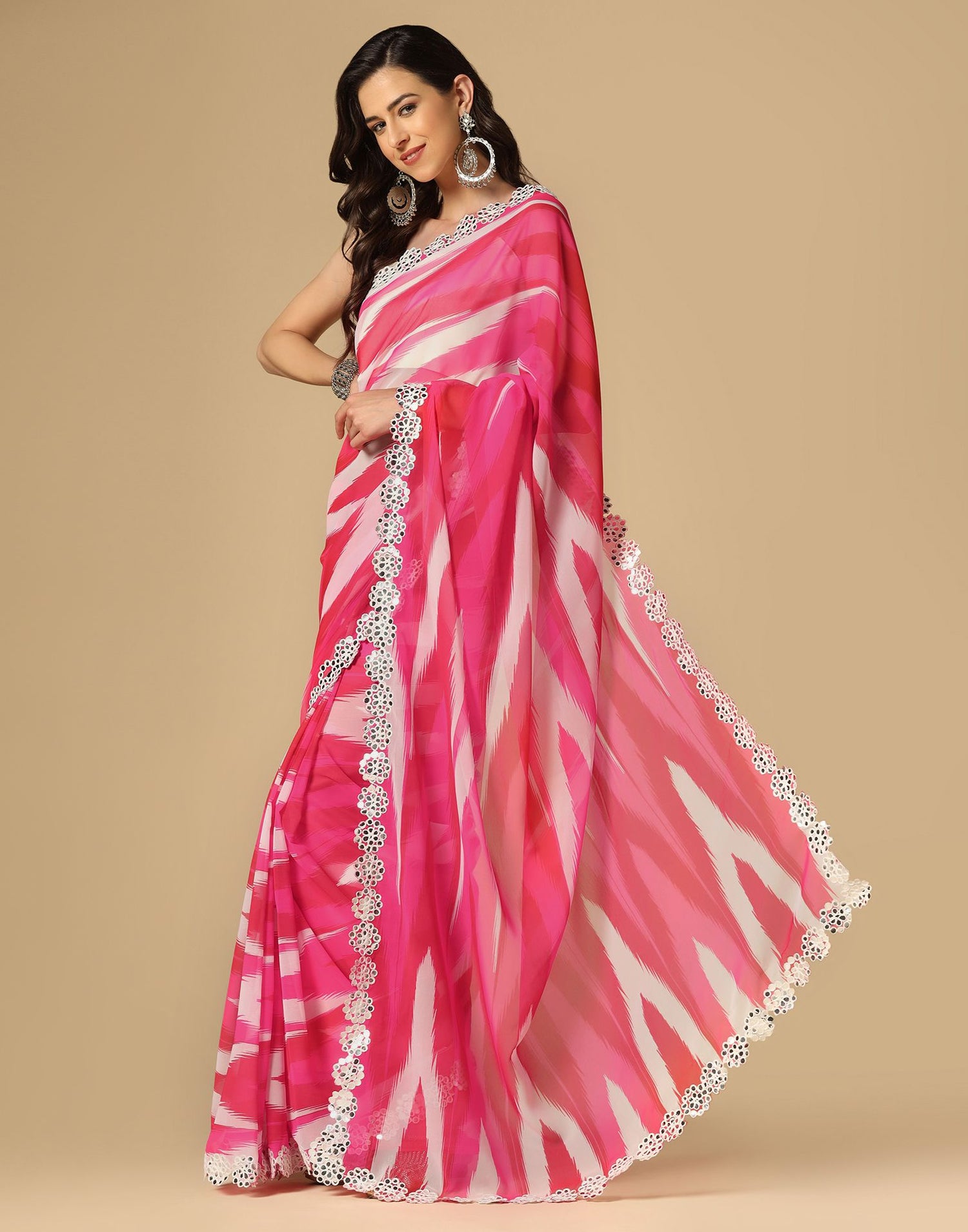 Pink Geometric Printed Georgette Saree | Leemboodi