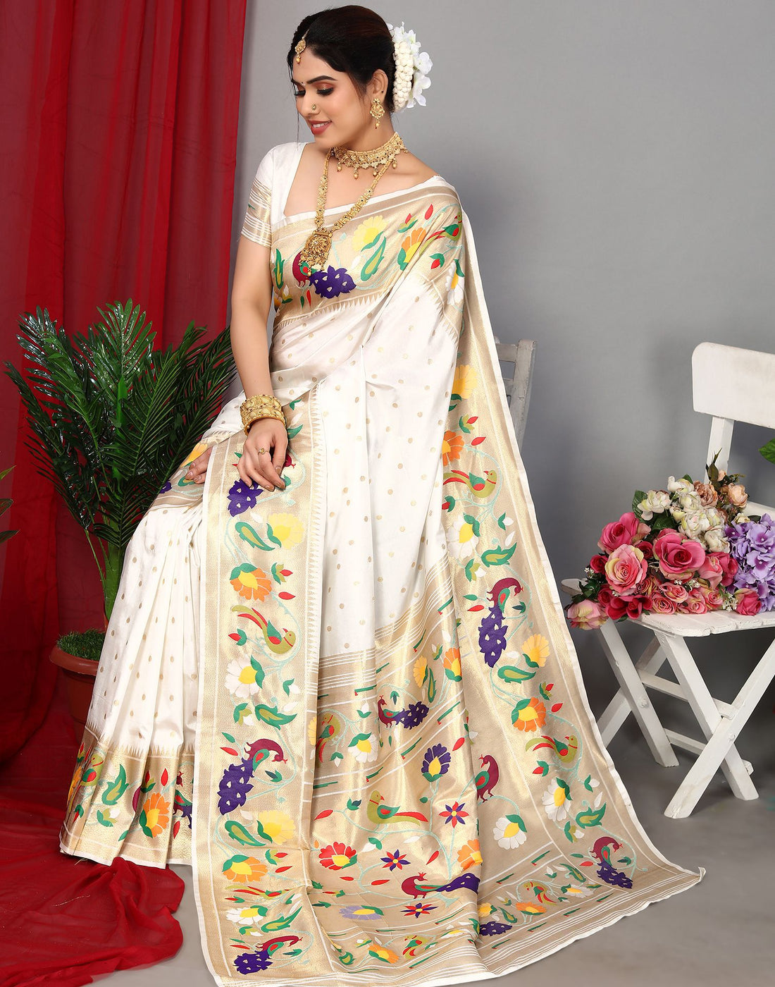 White Paithani Silk Saree | Leemboodi