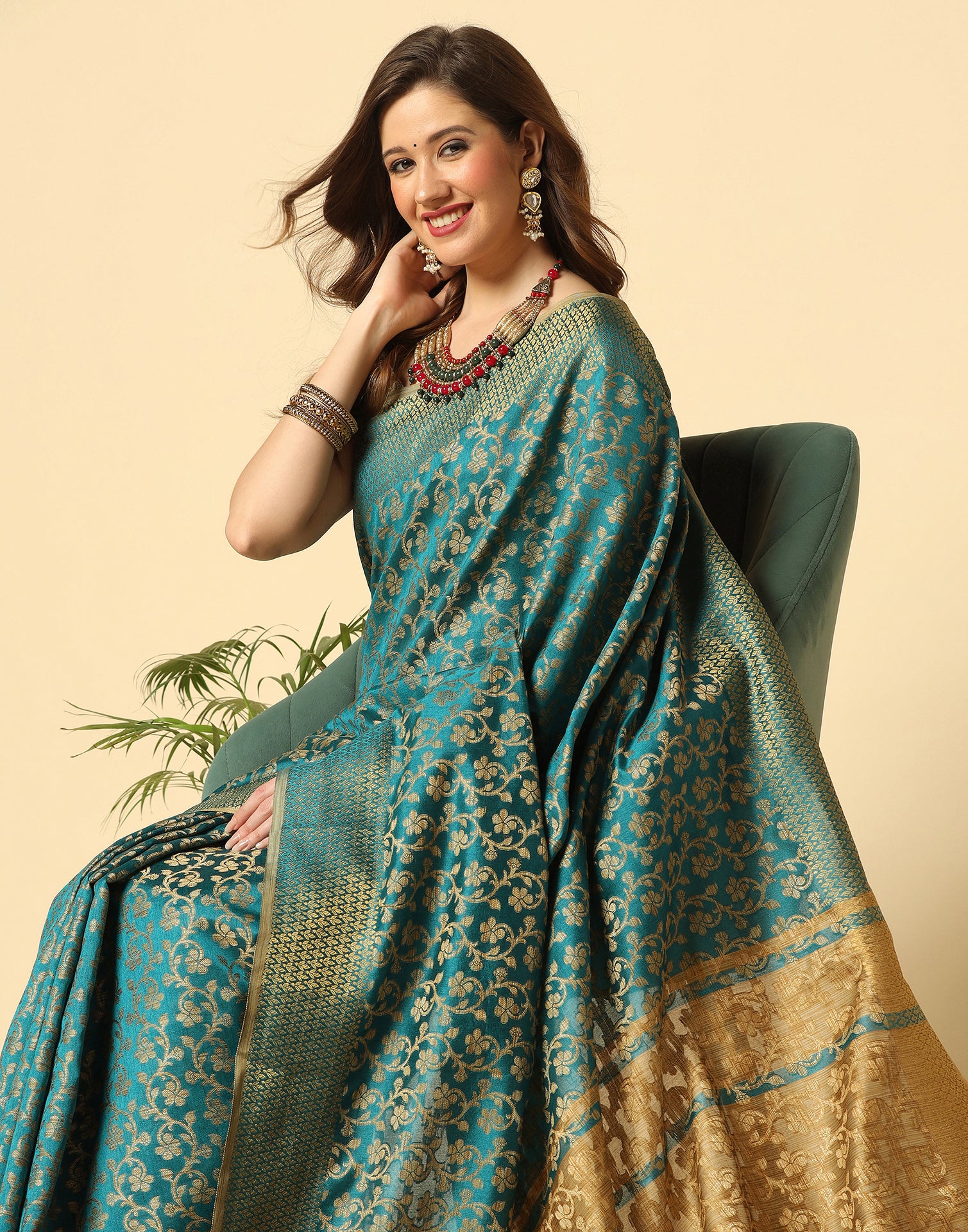 Rama Green Paithani Silk Saree With Zari Weaving Work, पठानी साड़ी - Bhakti  Silk Mills, Surat | ID: 2851860487733