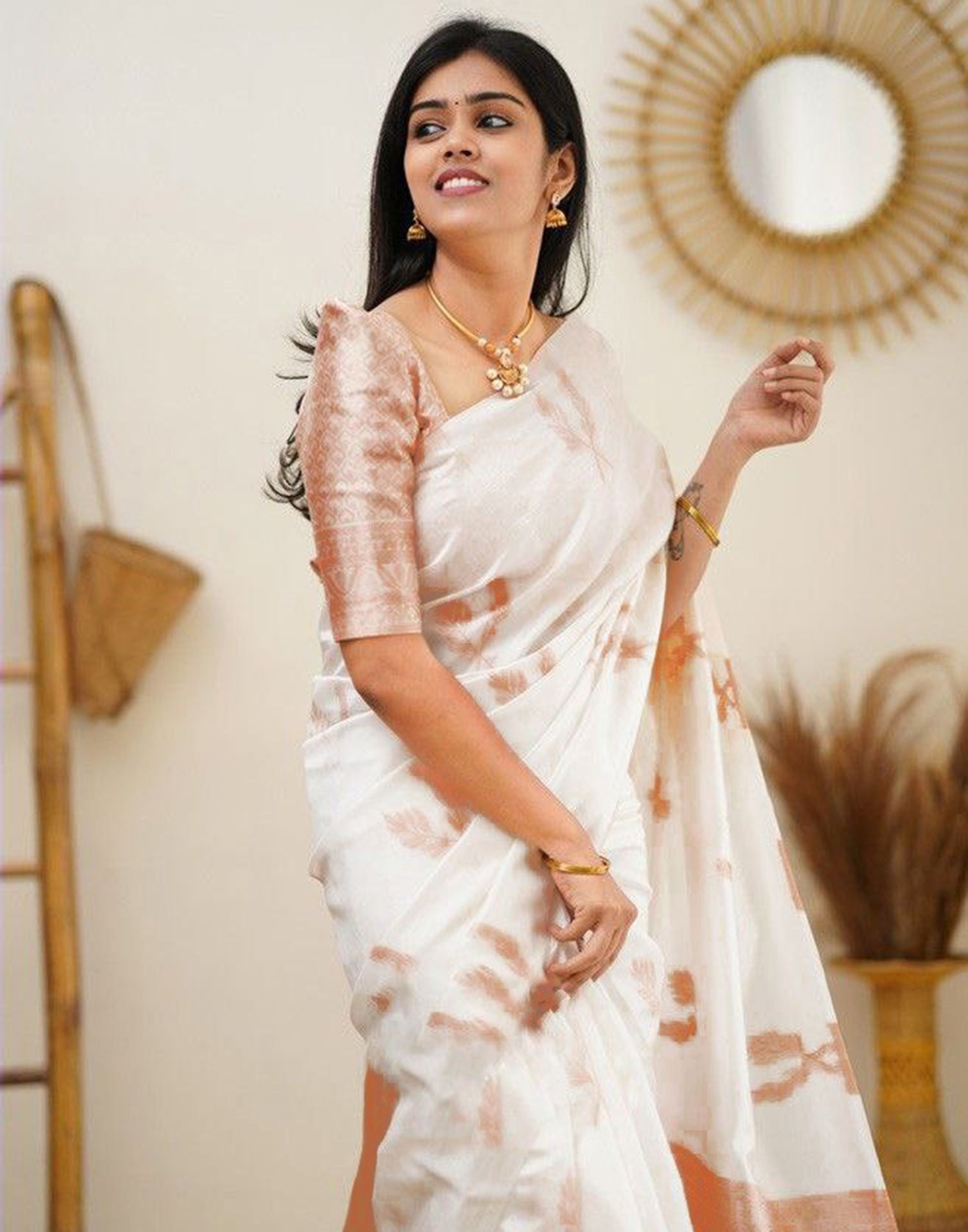 Buy Off White Silk Saree online-Karagiri