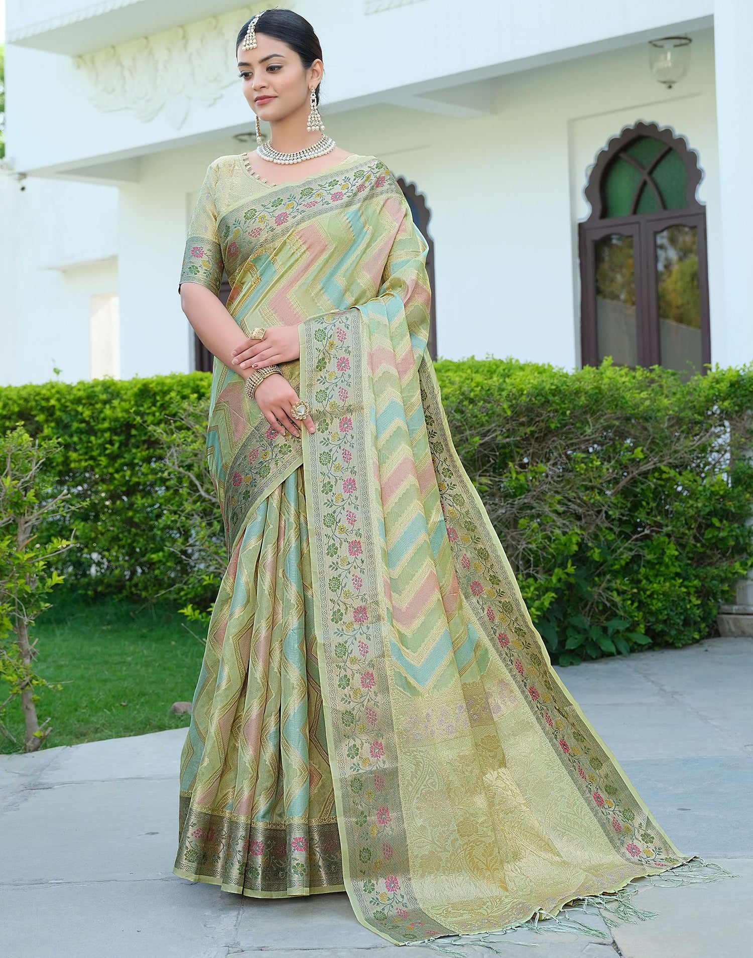 Pista Green Woven Banarasi Organza Saree | Leemboodi