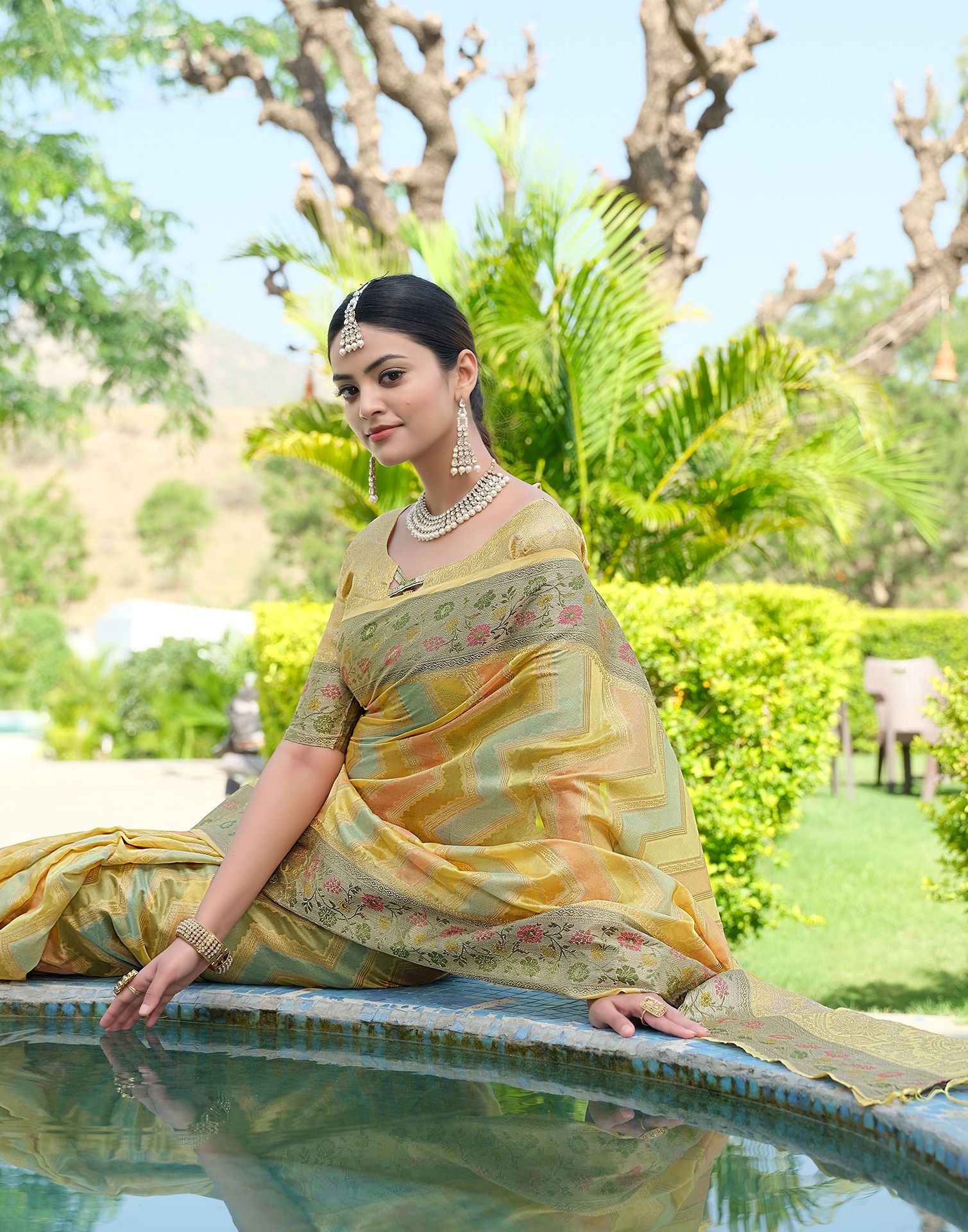 Yellow Woven Banarasi Organza Saree | Leemboodi