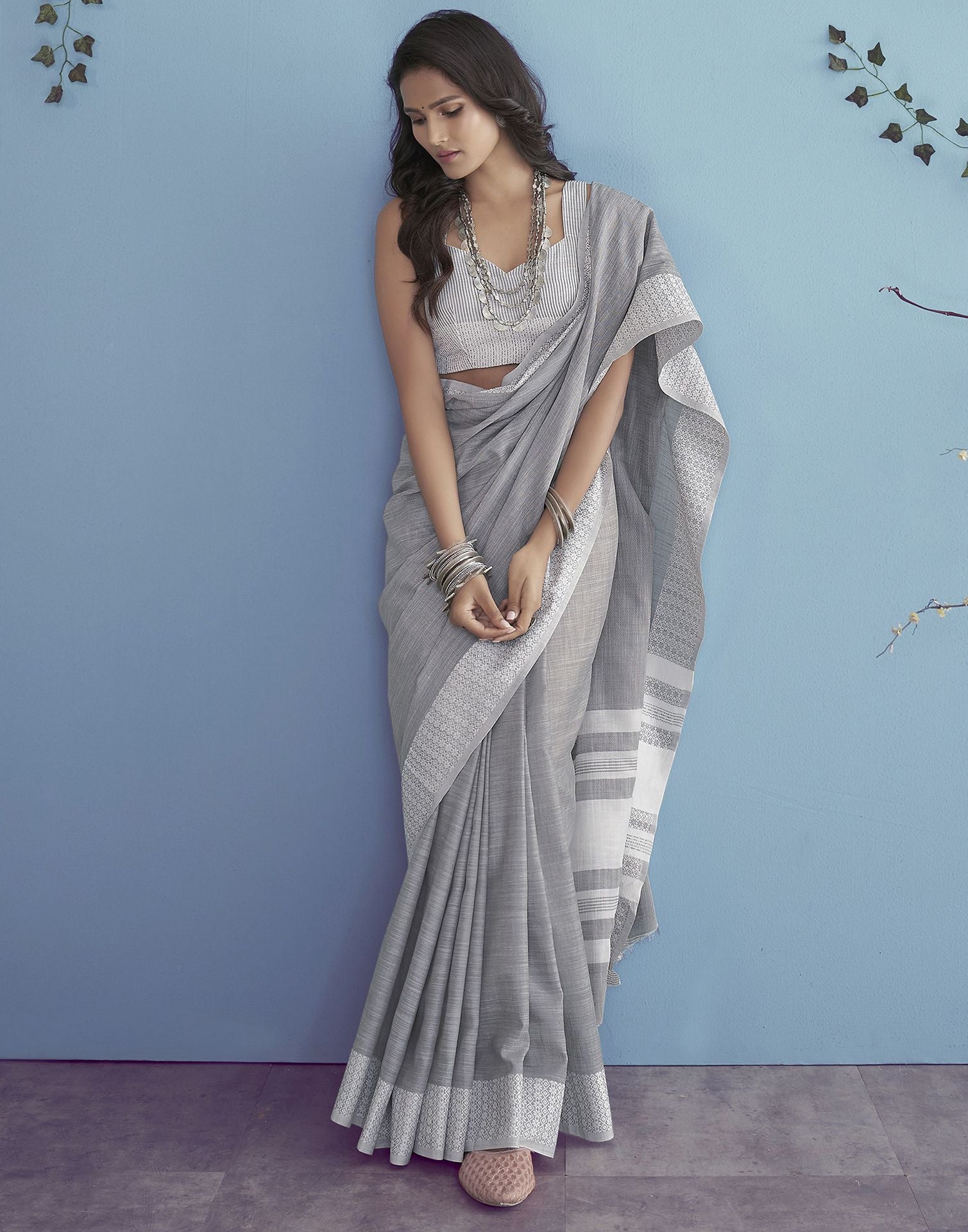 Buy Traditional Silk Cotton Sarees Online in India | Taneira