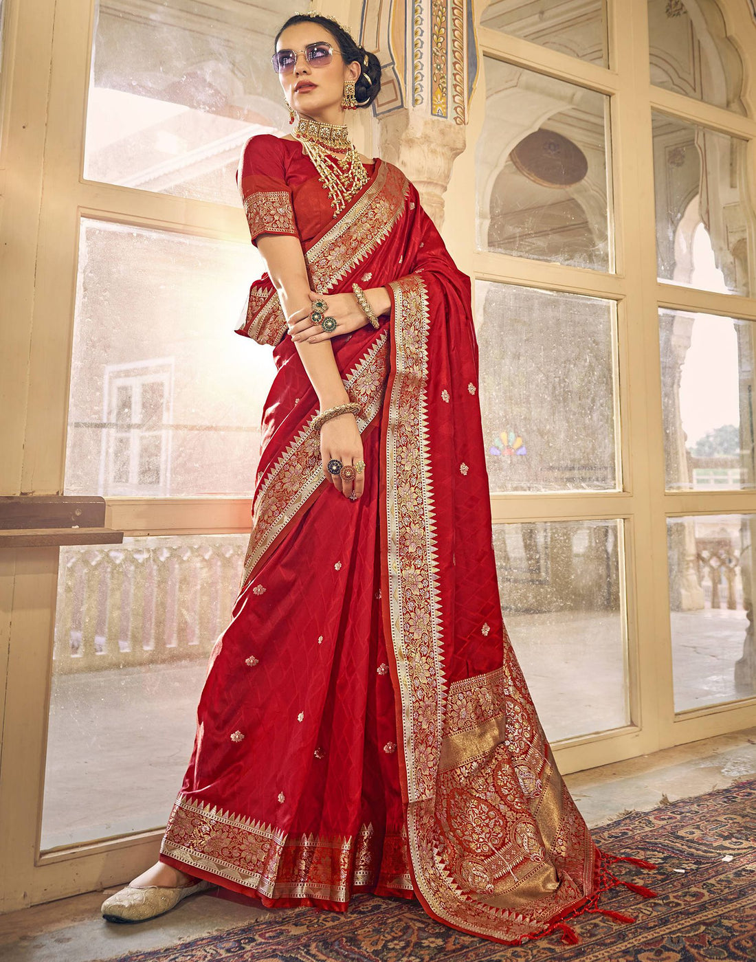 Red Silk Self Woven Banarasi Saree With Tassel | Leemboodi