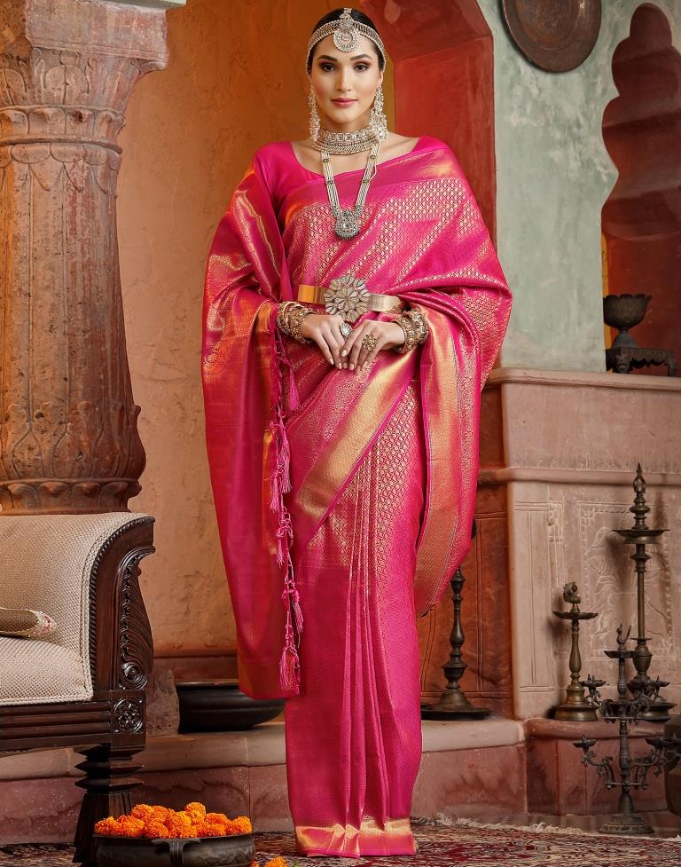 Festive Wear Red Banarasi Silk Weaving Saree Contrast Pallu And Brocade  Blouse Piece at Rs 799 in Aurangabad