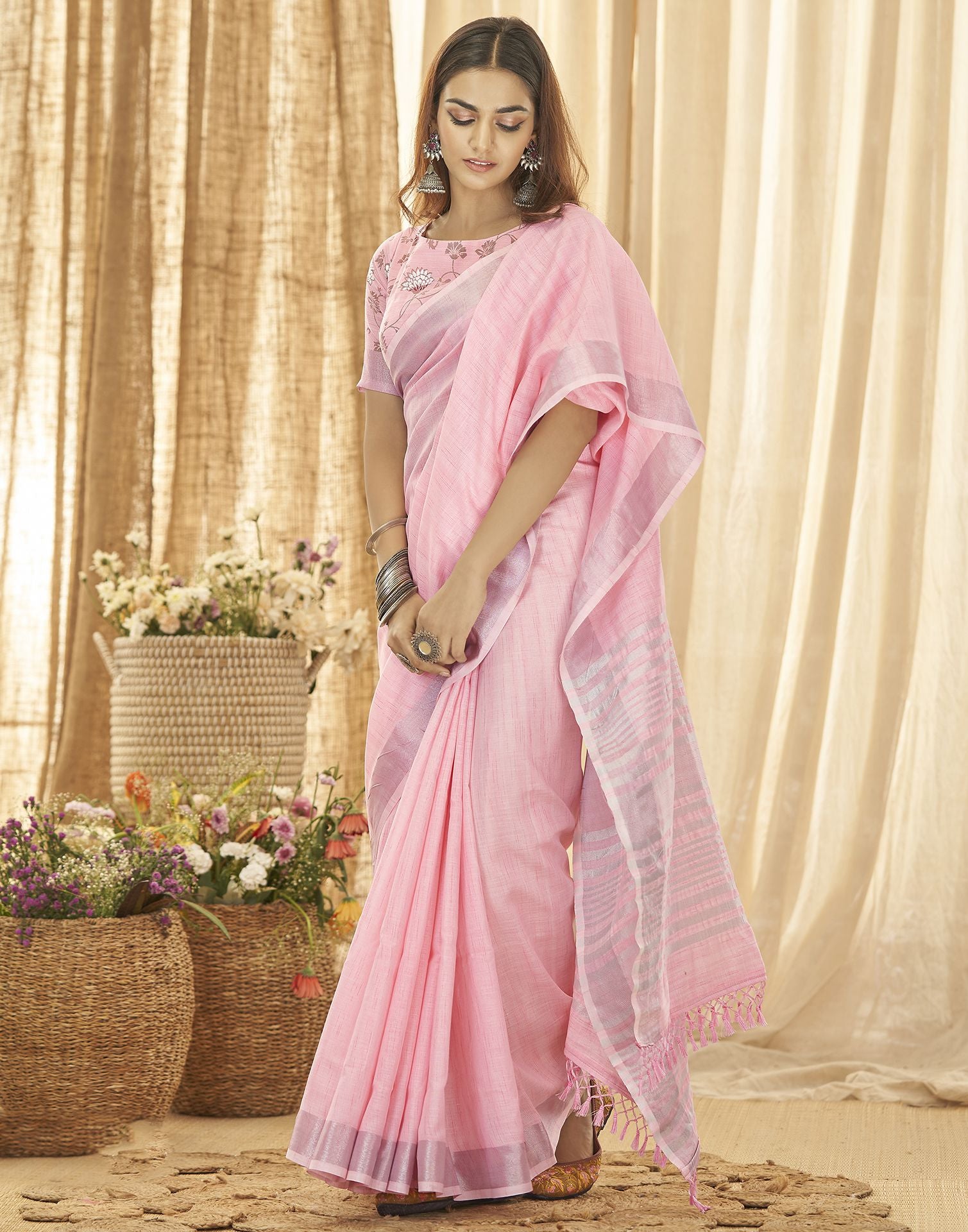 Pink 5.5 Meter Long Washable And Breathable Party Wear Plain Silk Saree  With Blouse at Best Price in Surat | Kaan Fashion