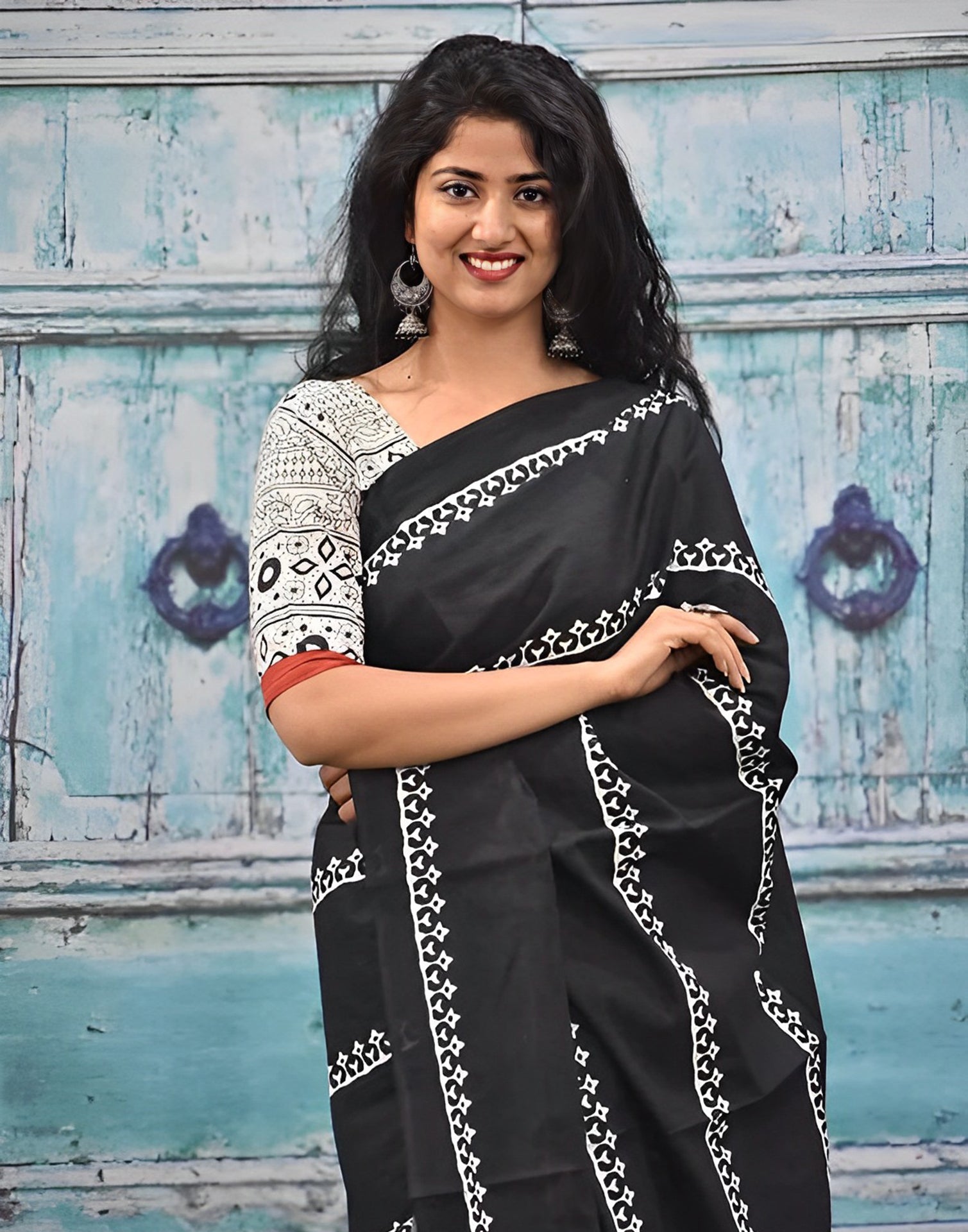 Buy cotton MalMal Saree with blouse black and white saree at Amazon.in