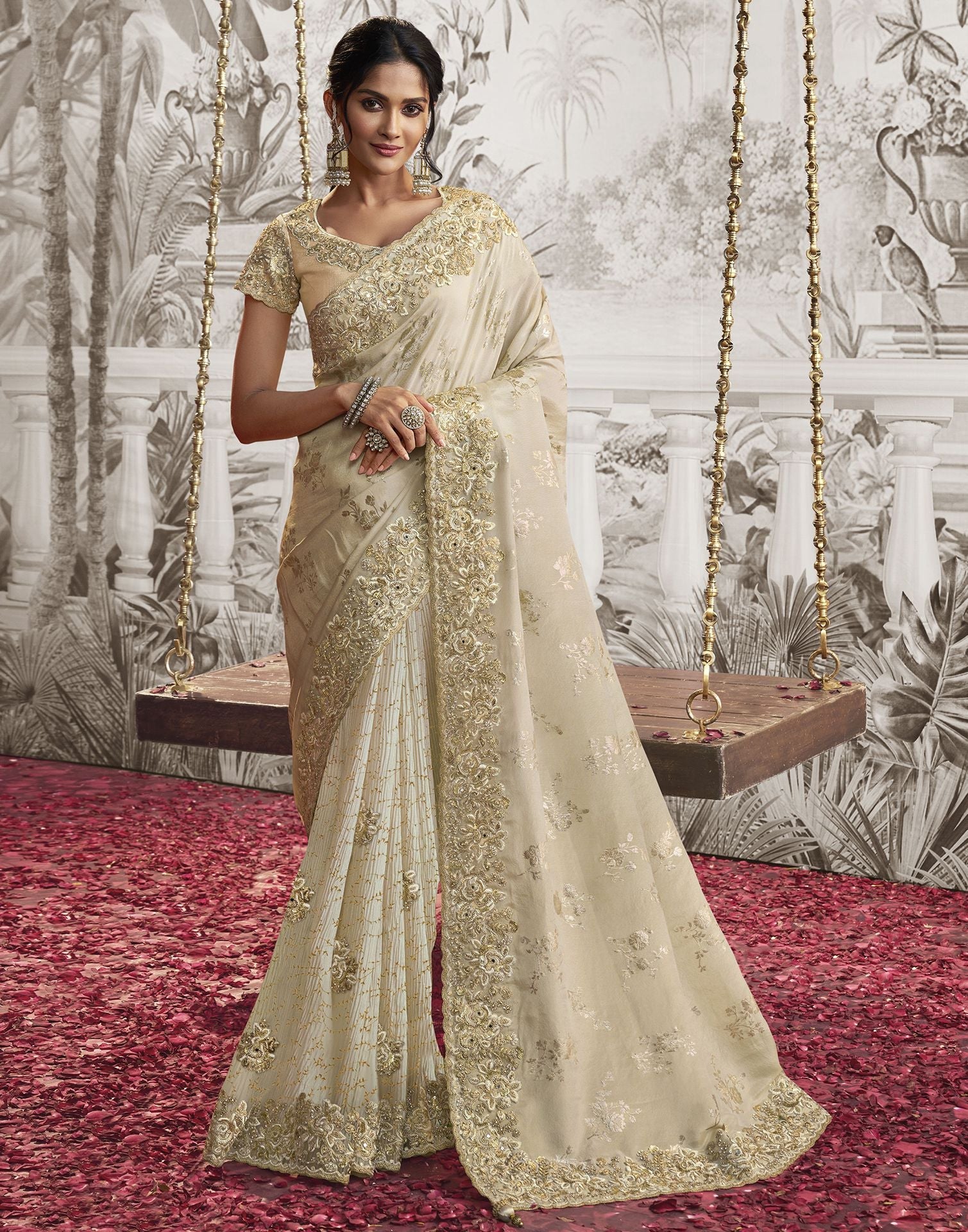 Buy Indian Silk Palace Women's Kanchipuram Banarasi Lichi Silk Saree With  Plain Unstitched Blouse Piece (Off White Colour) at Amazon.in