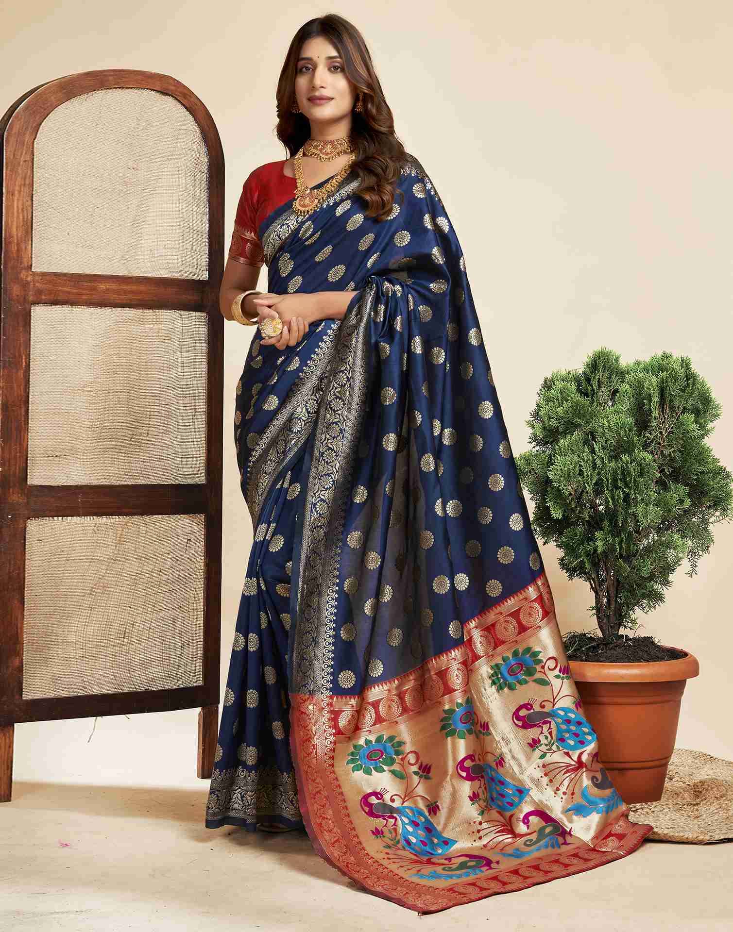 Navy Blue Silk Woven Paithani Saree