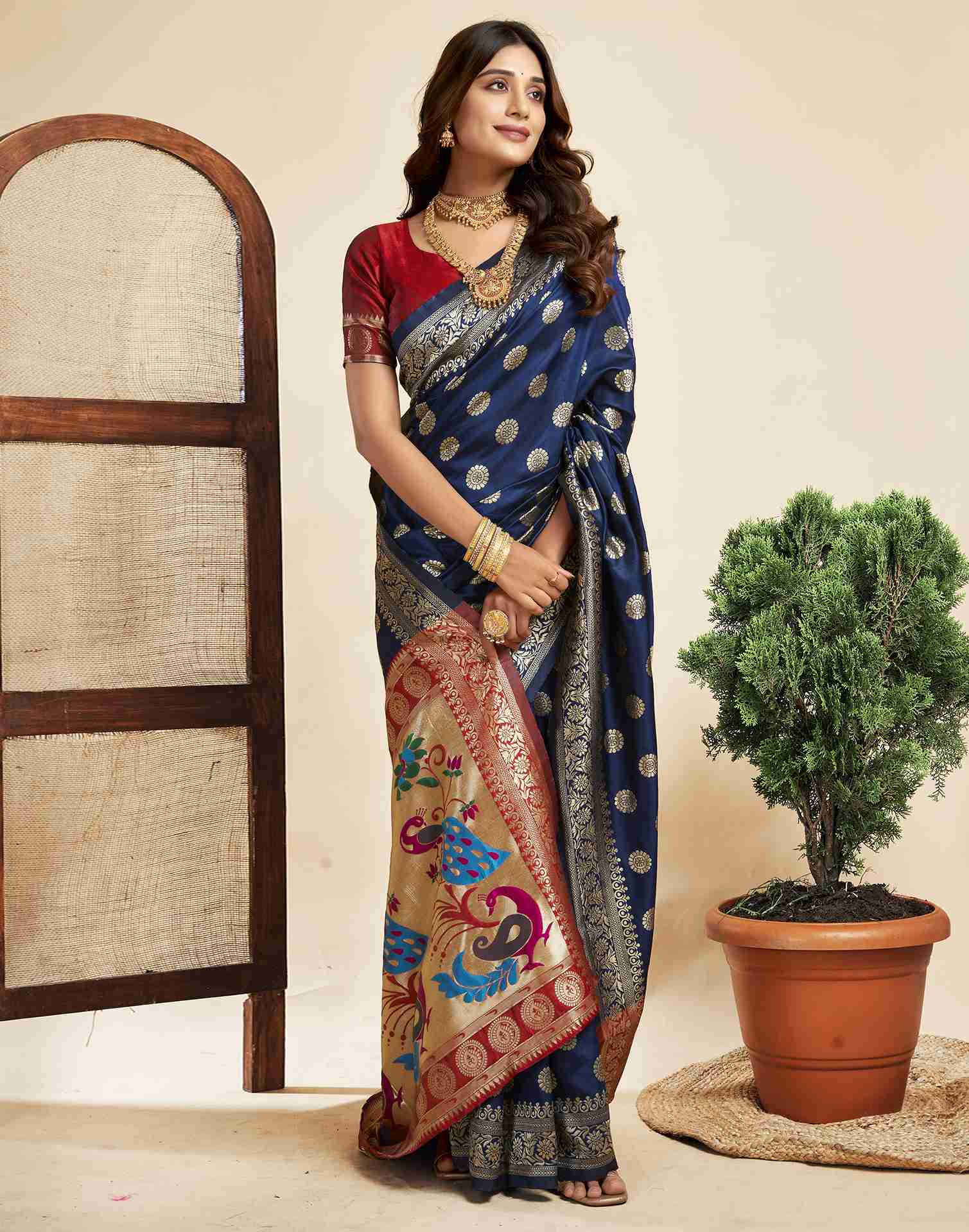 Navy Blue Silk Woven Paithani Saree