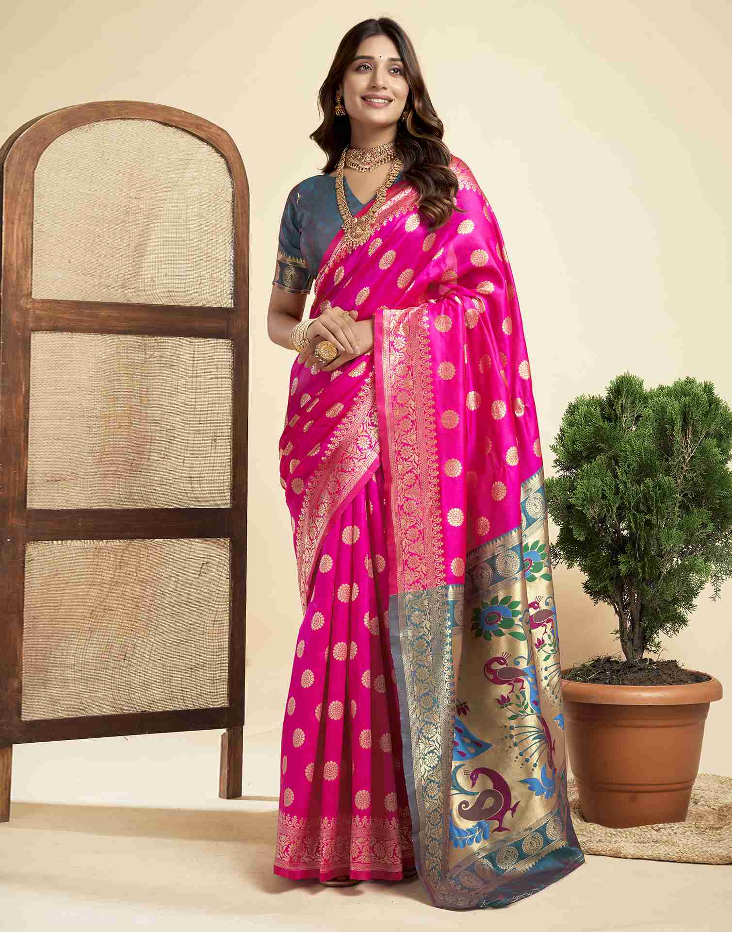 Magenta Silk Woven Paithani Saree