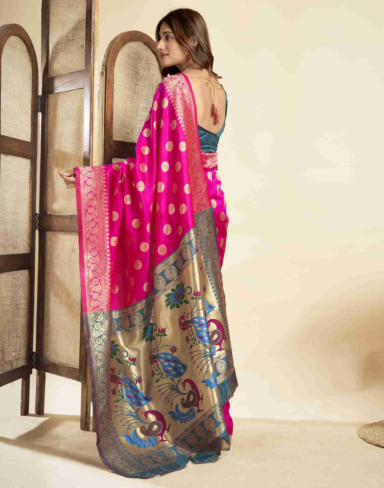 Magenta Silk Woven Paithani Saree