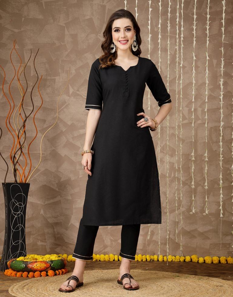 Different Ways to style a plain black kurthi | Trendy outfits indian,  Casual indian fashion, Fashion