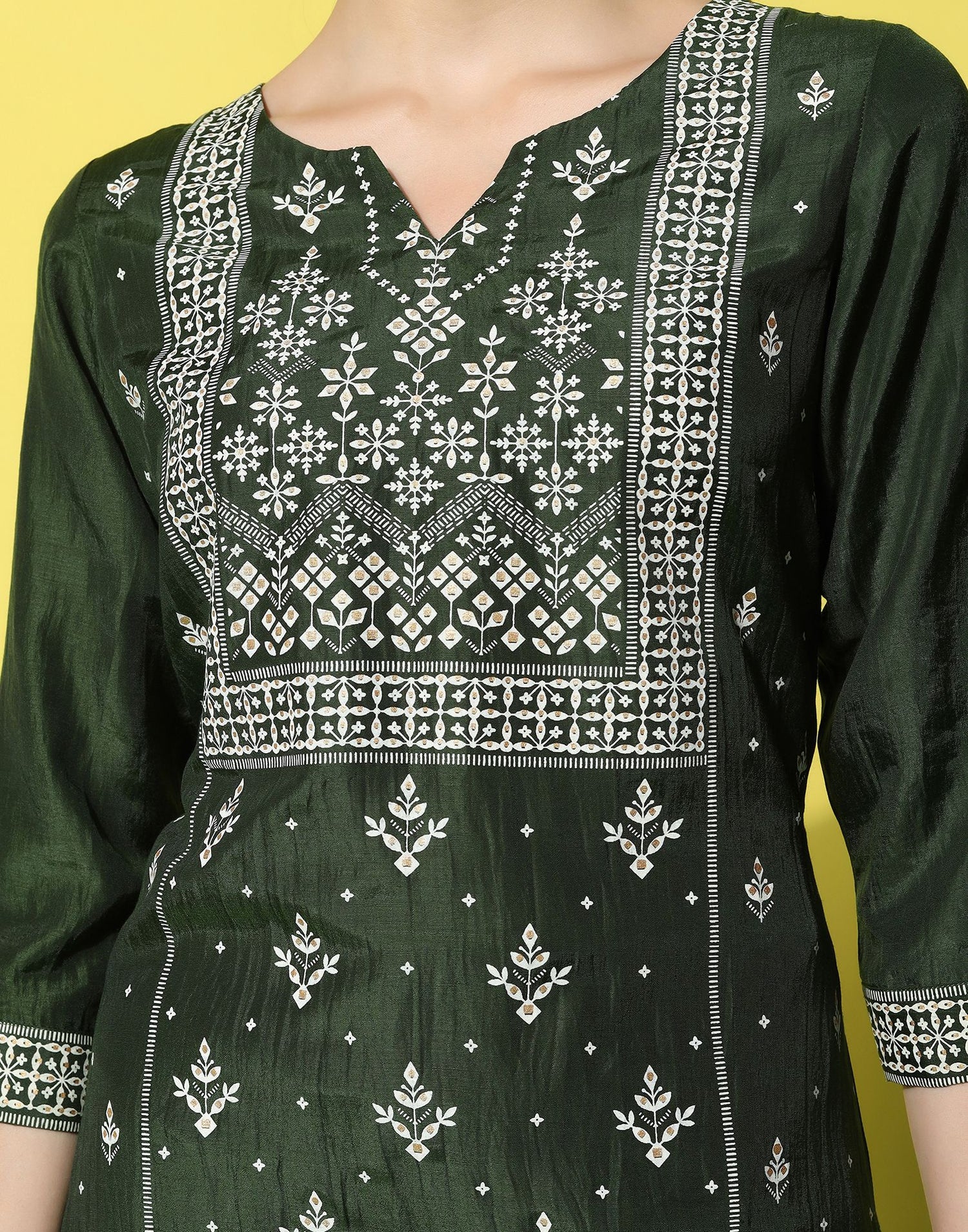 Green Chinnon Printed Straight Kurti With Pant And Dupatta | Leemboodi