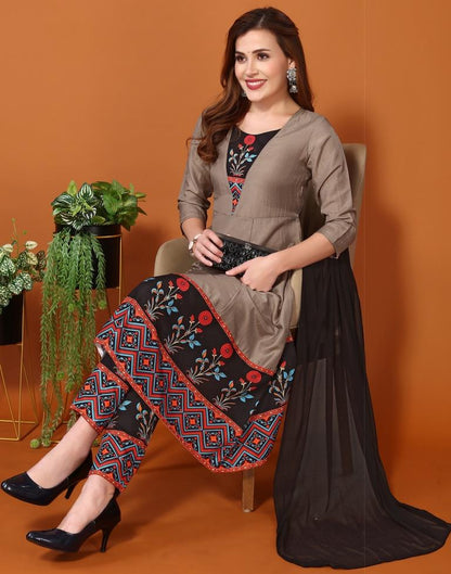 Grey Chinnon Printed A-Line Kurta Kurti With Pant And Dupatta | Leemboodi