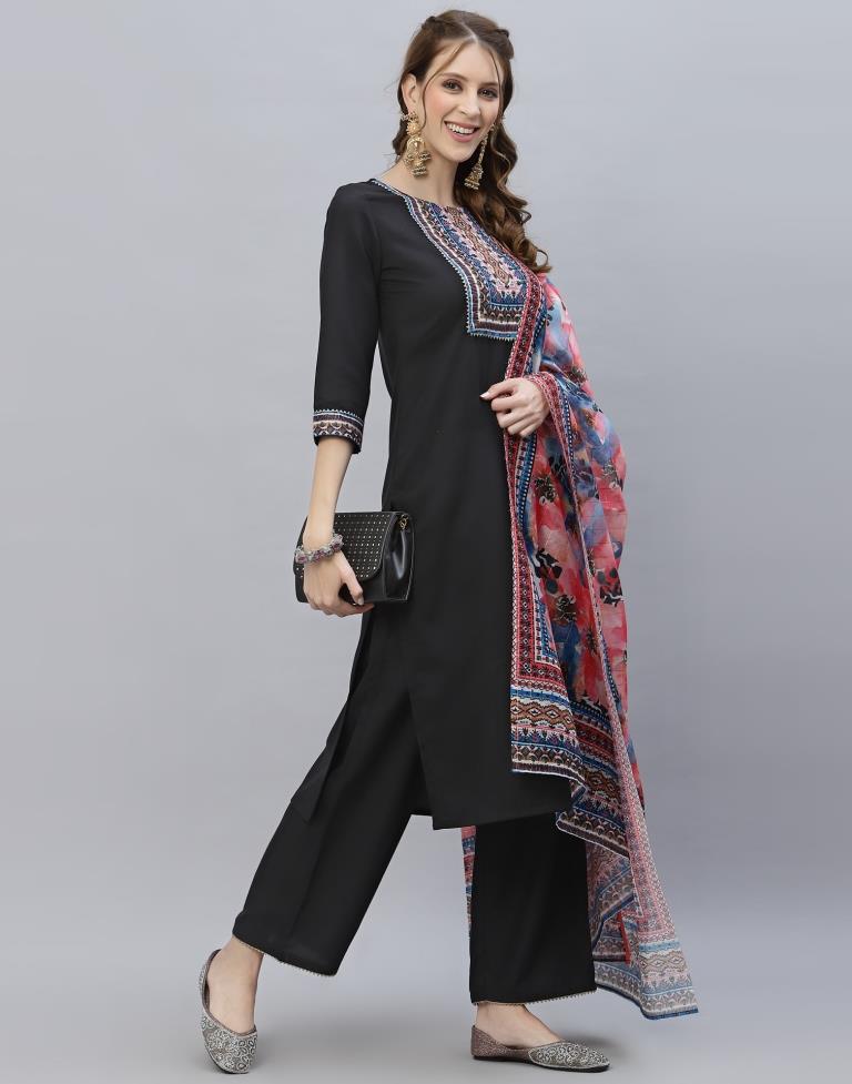 Black Kurti With Pant And Dupatta | Leemboodi