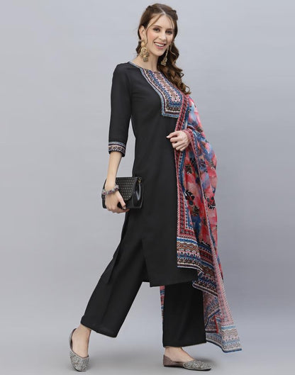 Black Kurti With Pant And Dupatta | Leemboodi