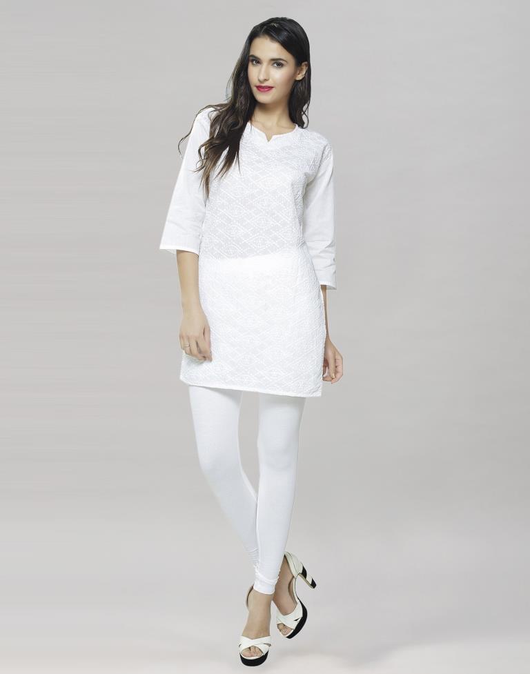 Luscious White Coloured Plain Cotton Leggings | Leemboodi
