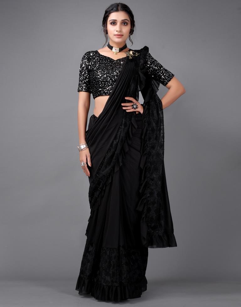 Black saree farewell | Black saree, Photoshoot poses, Fancy sarees party  wear