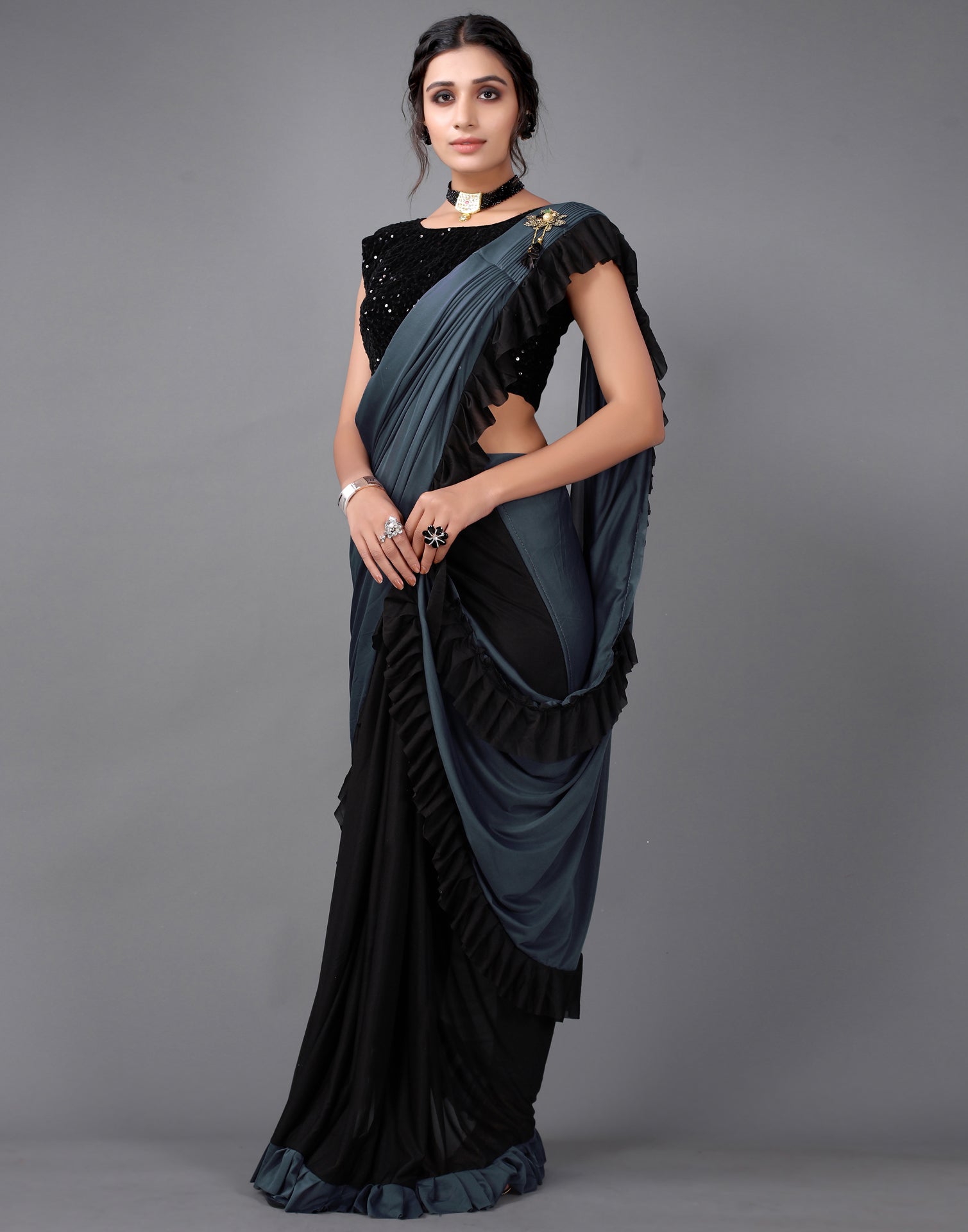 Buy Veltic-Festive Goddess Saree Stand VE208IR Online at Low Prices in  India - Amazon.in