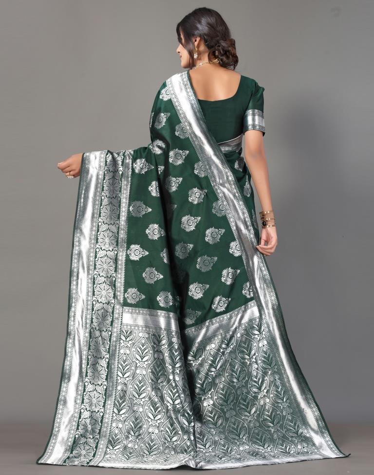 Casipillai Designer Collection - My beautiful bride, Shagana in this  stunning Green Silver Jari Kanchipuram by @casipillaidesignercollection.  The blouse was specially made as matching brocade blouse to go with the  saree MUAHS,