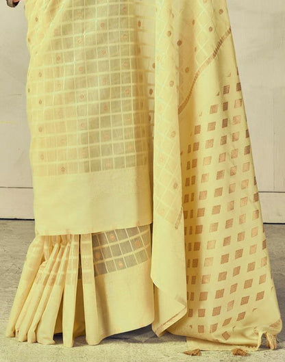 Light Yellow Geometric Cotton Woven Saree | Leemboodi
