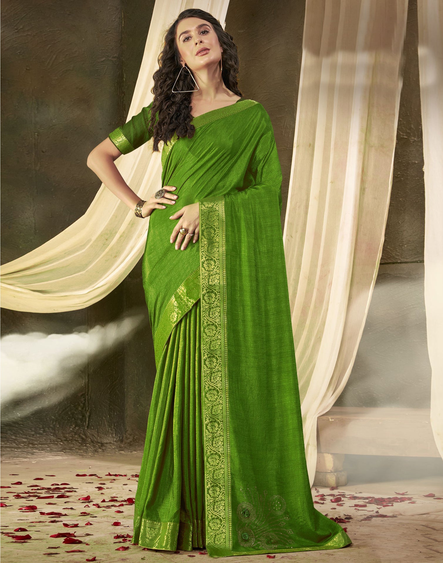 Buy Mehendi Bandhani Satin Saree - Koskii