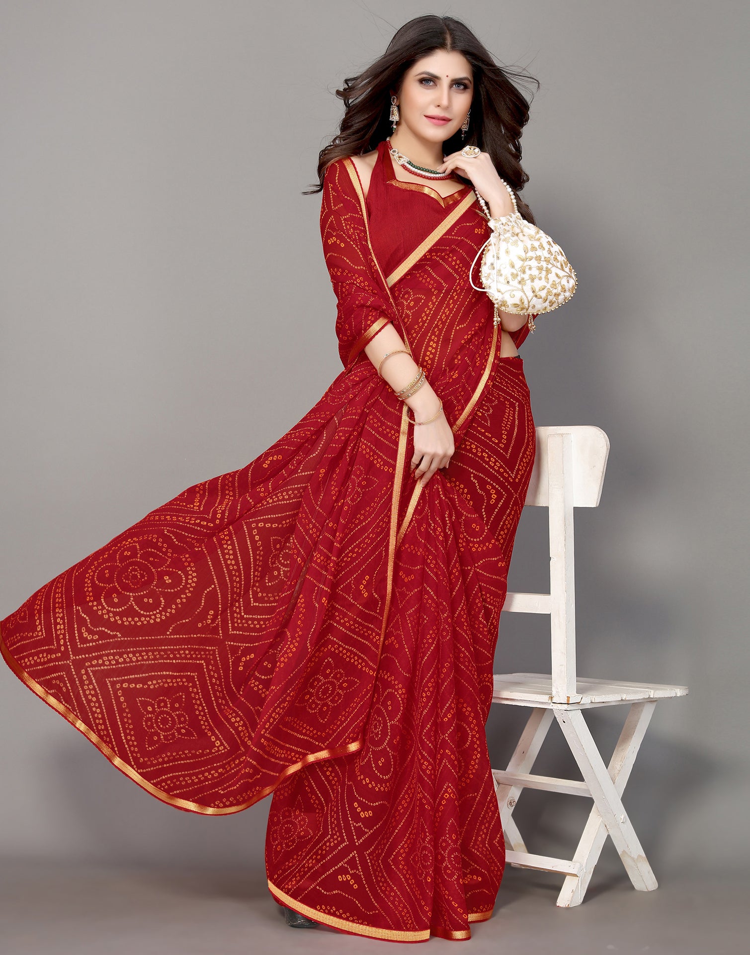 Buy LAHEJA Geometric Print, Embellished Bandhani Chiffon Red Sarees Online  @ Best Price In India | Flipkart.com