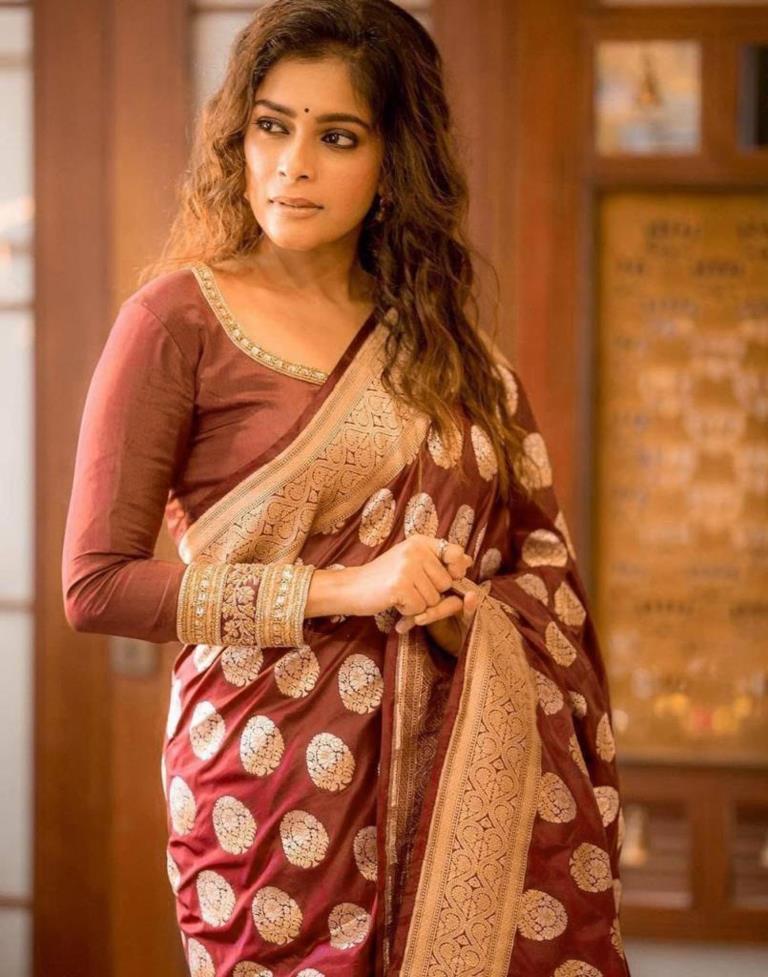 Buy Maroon Handwoven Pure Kanjeevaram Saree With Unstitched Blouse Piece  For Women by Paaprika Online at Aza Fashions.