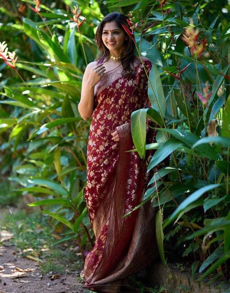 A stunning digital portrait of a girl in a vibrant garden and she wearing  saree, look like indian girls on Craiyon