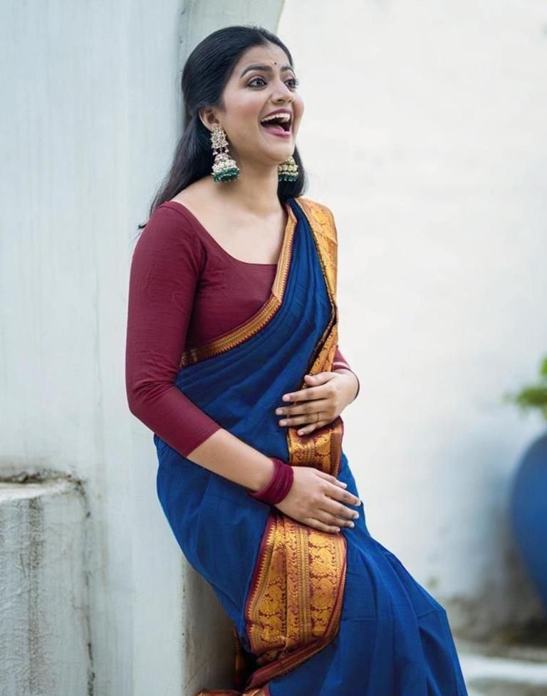 What color blouse suits a deep blue saree? - Quora