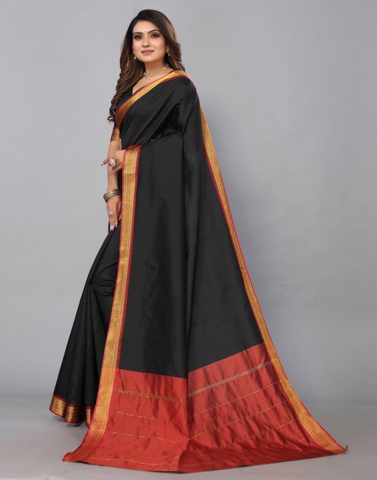 Black Silk Plain Woven Saree | Leemboodi