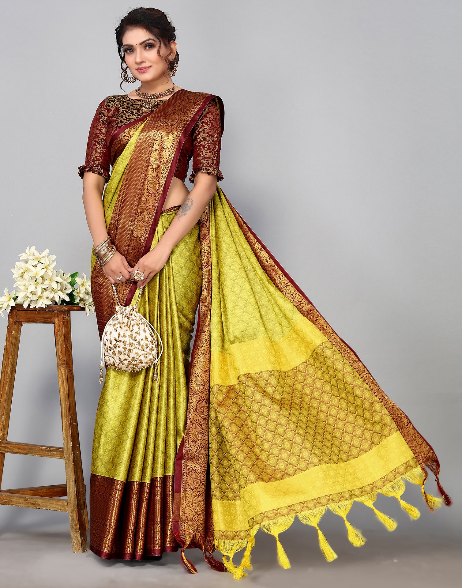 Kimora Mesmerizing Lemon Yellow Silk Saree – Kimora Fashion Pvt Ltd