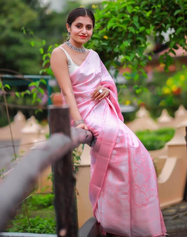 Buy Pastel Pink Shimmery Kanjivaram Saree online-Karagiri