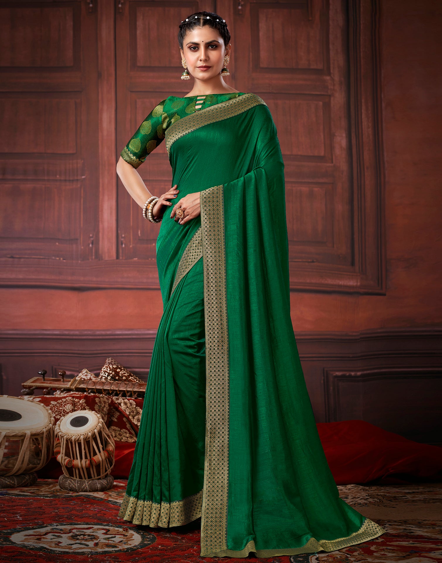 Party Wear Plain Ladies Green Silk Saree, 6m at Rs 400 in Surat | ID:  23521246233