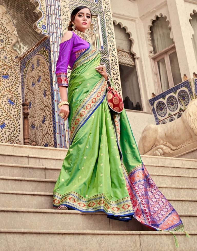 PARROT GREEN WITH PINK COLOR GADWAL SILK SAREE – pochampallysarees.com