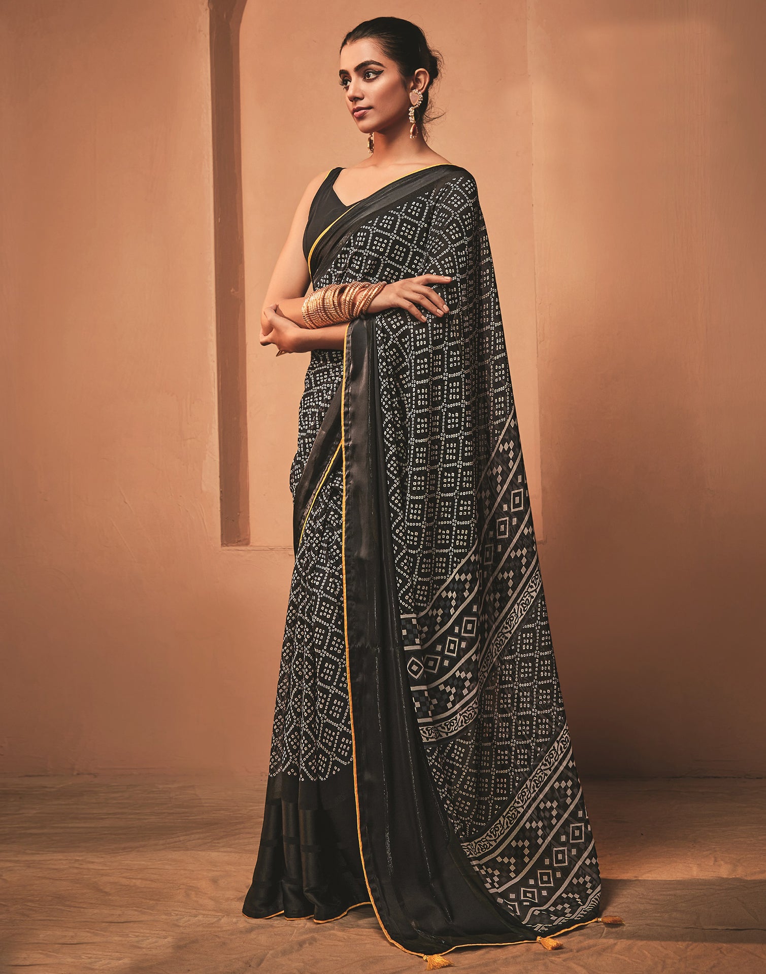 Black 2025 bandhani saree