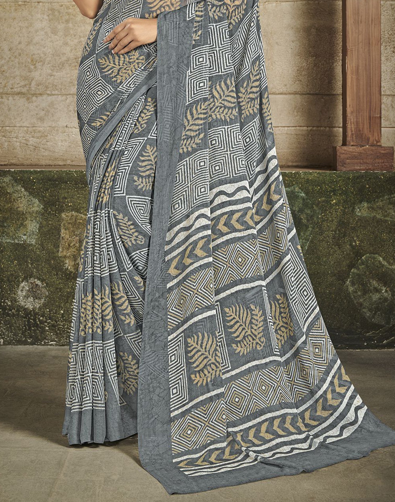 Grey Chiffon Printed Saree | Leemboodi