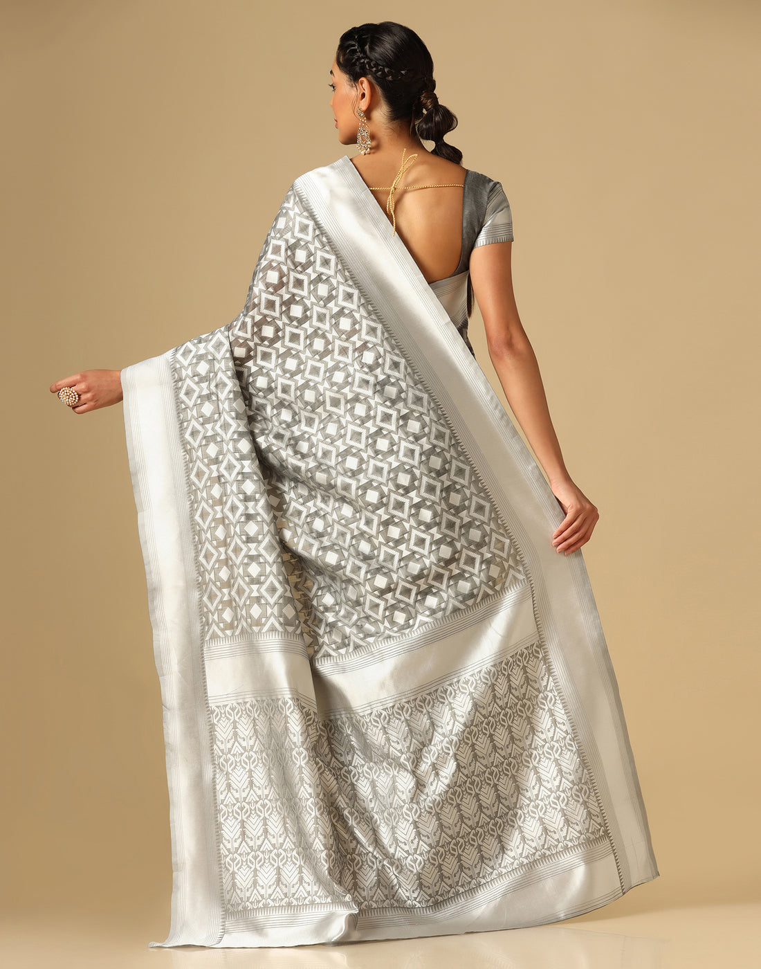 Grey Banarasi Cotton Saree | Leemboodi