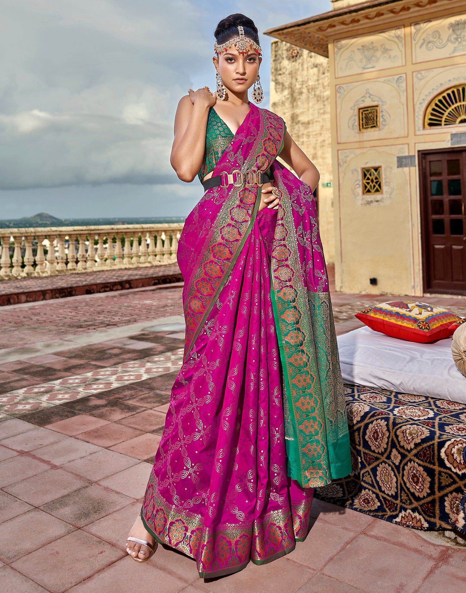 Buy Banarasi Silk Trendy Saree in Pink Online