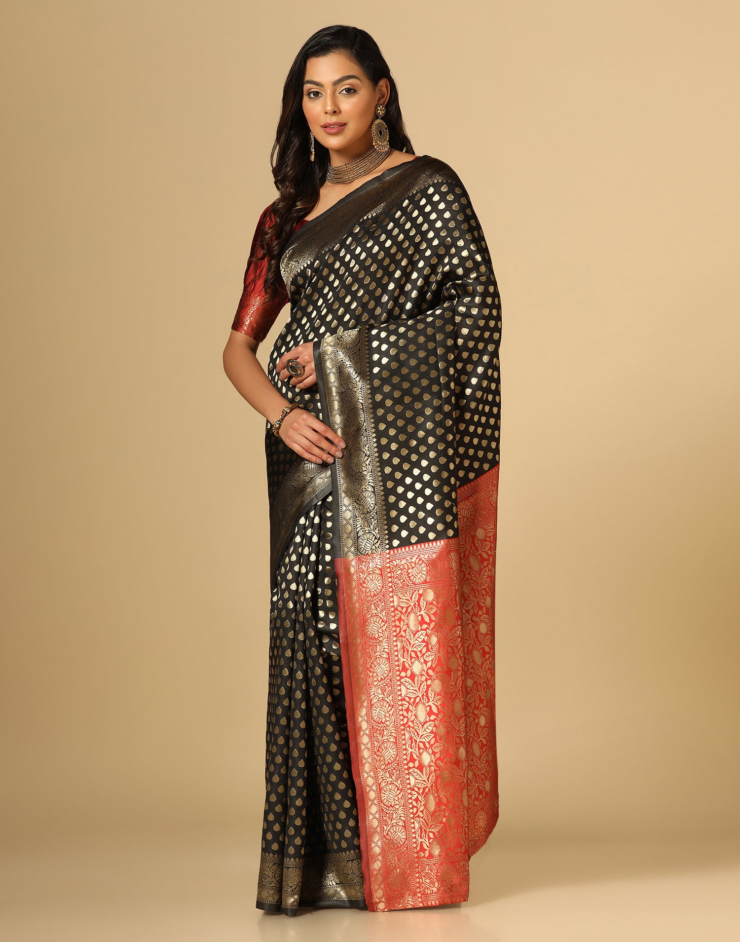 Black Banarasi Silk Saree | Leemboodi