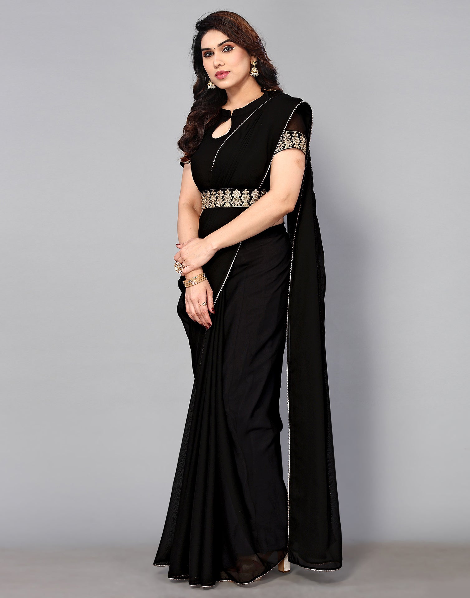 Black Saree: Buy Latest Designer Black Saree Online - Utsav Fashion