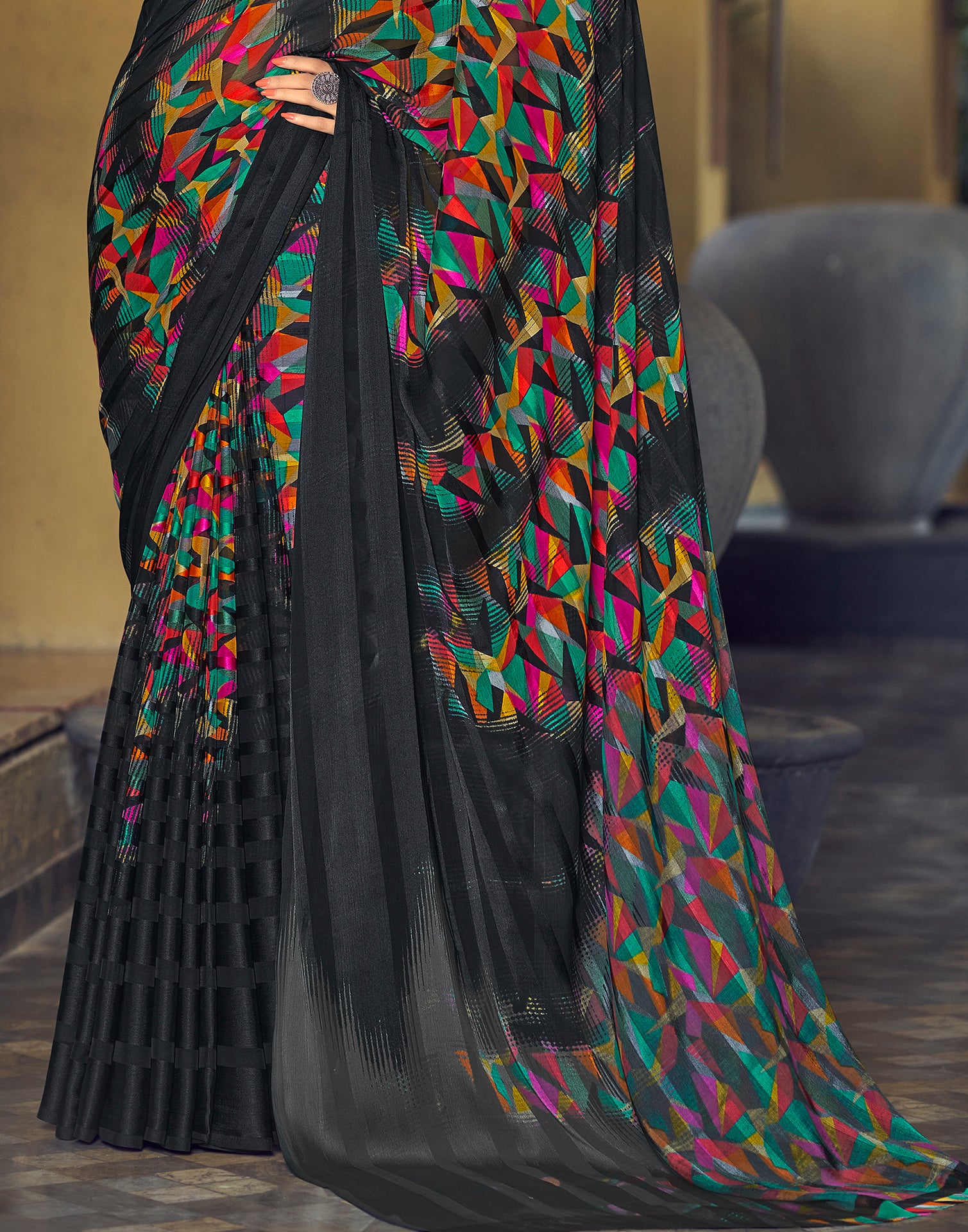 Black Printed Chiffon Saree | Leemboodi