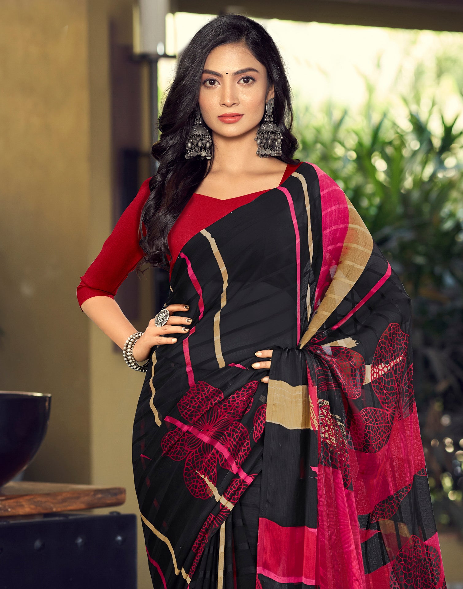 SIRIL Women's Printed Chiffon Saree with Unstitched Blouse Piece  (3194S856_Black) : Amazon.in: Fashion