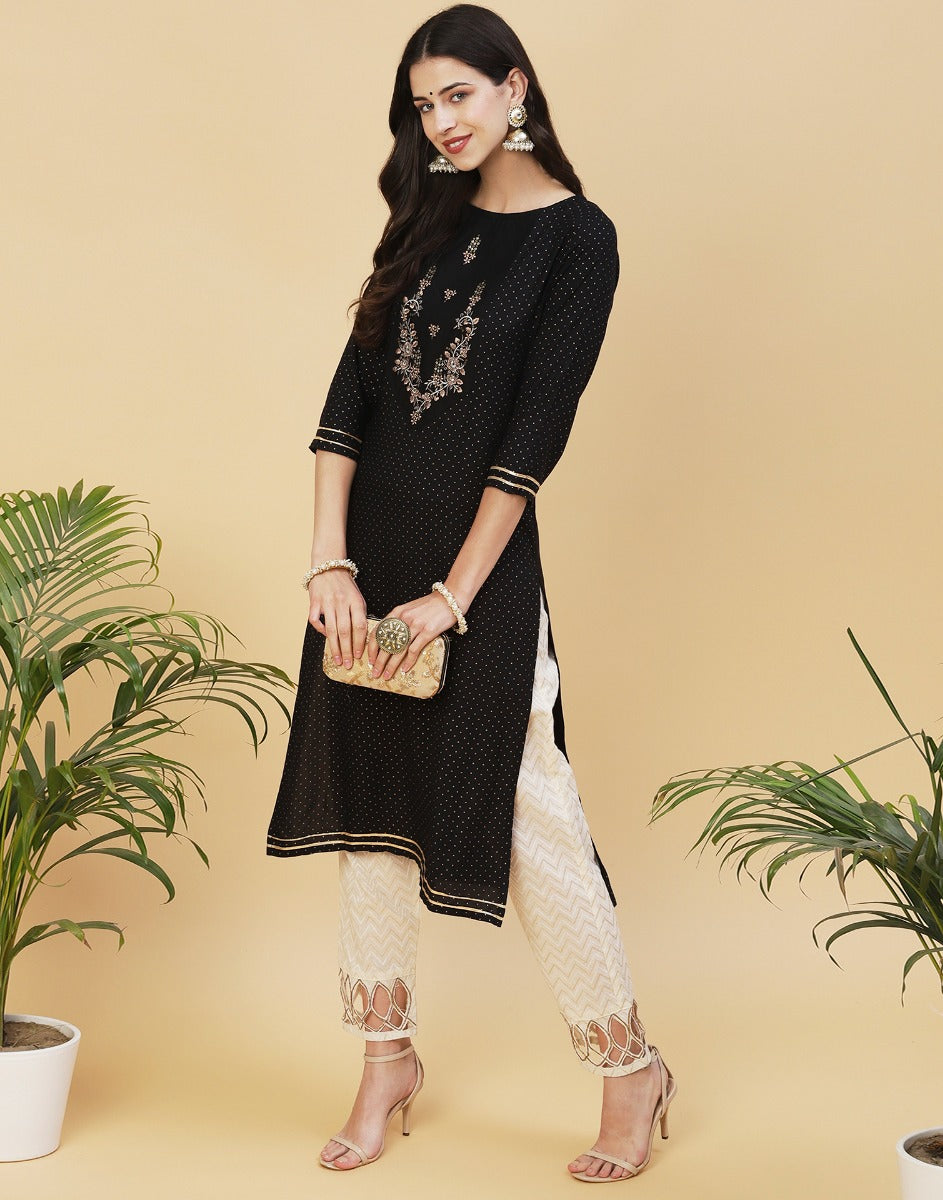 Black Rayon Embroidered Kurti | Leemboodi