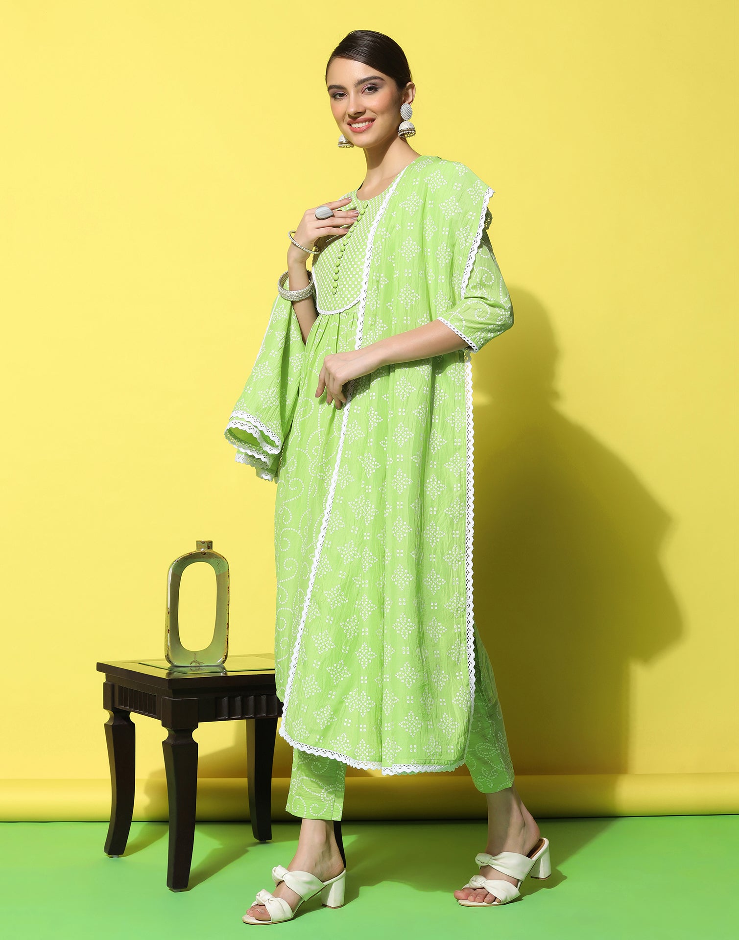 Green Printed Kurti With Pant And Dupatta | Leemboodi