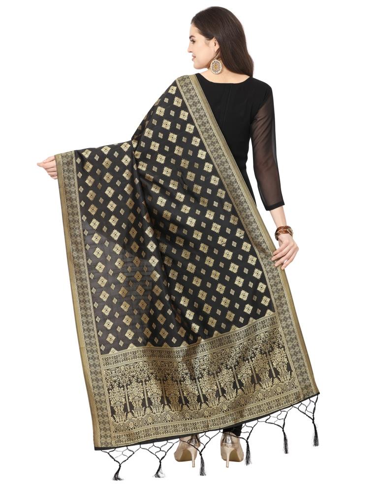 Amazing Black Coloured Poly Silk Jacquard Banarasi Dupatta | Leemboodi