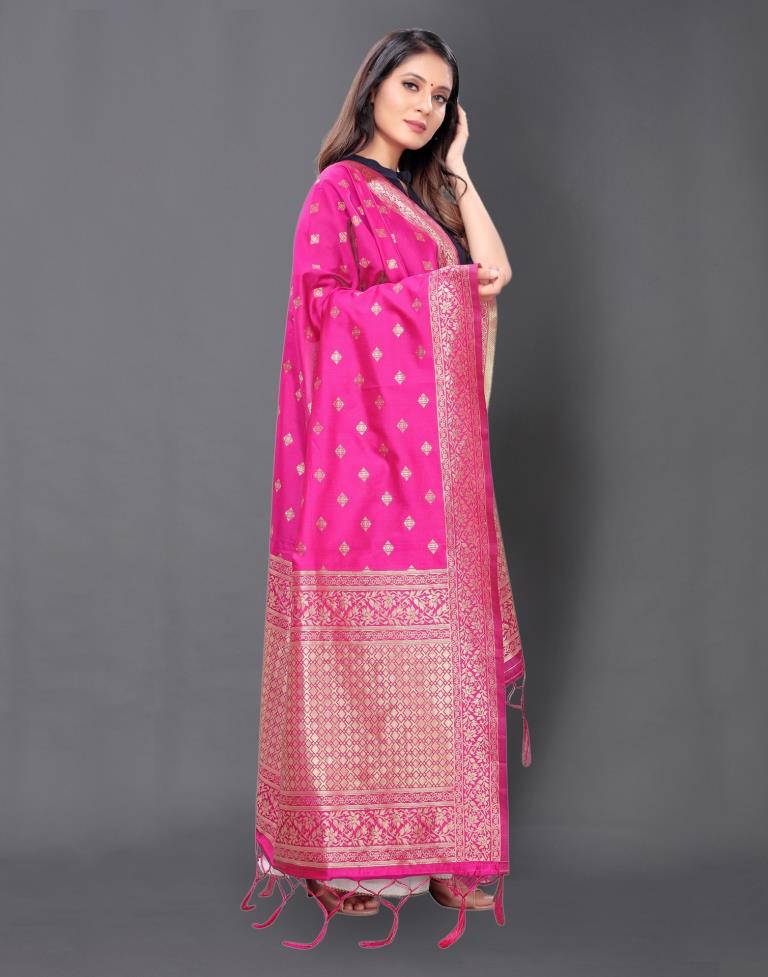 Modish Pink Coloured Poly Silk Jacquard Dupatta | Leemboodi